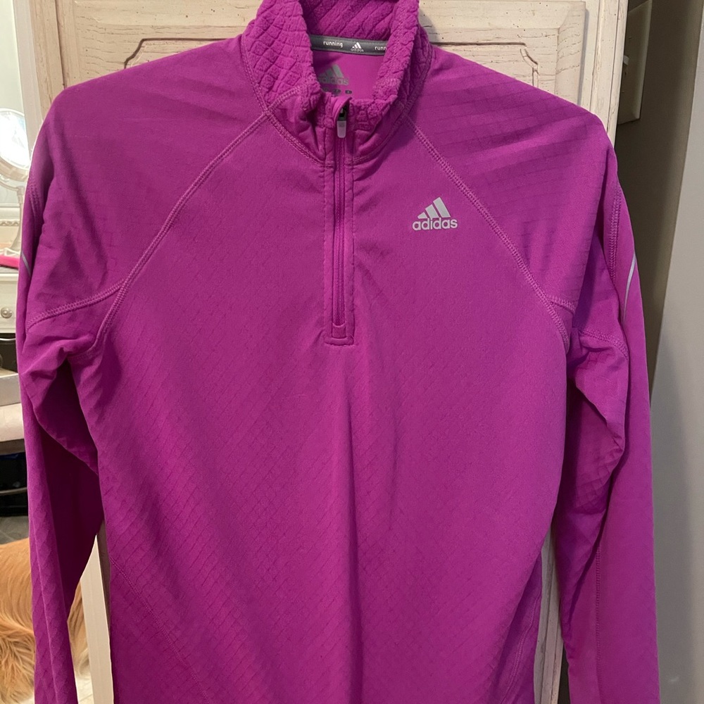 Women’s Athletic Pullover